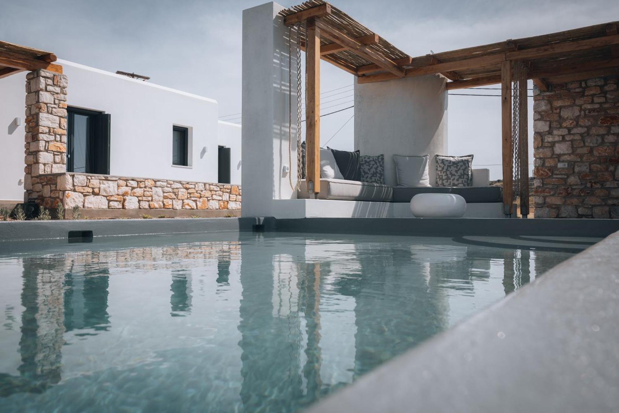 Kosmitis Suites & Villas Náousa Quarto foto