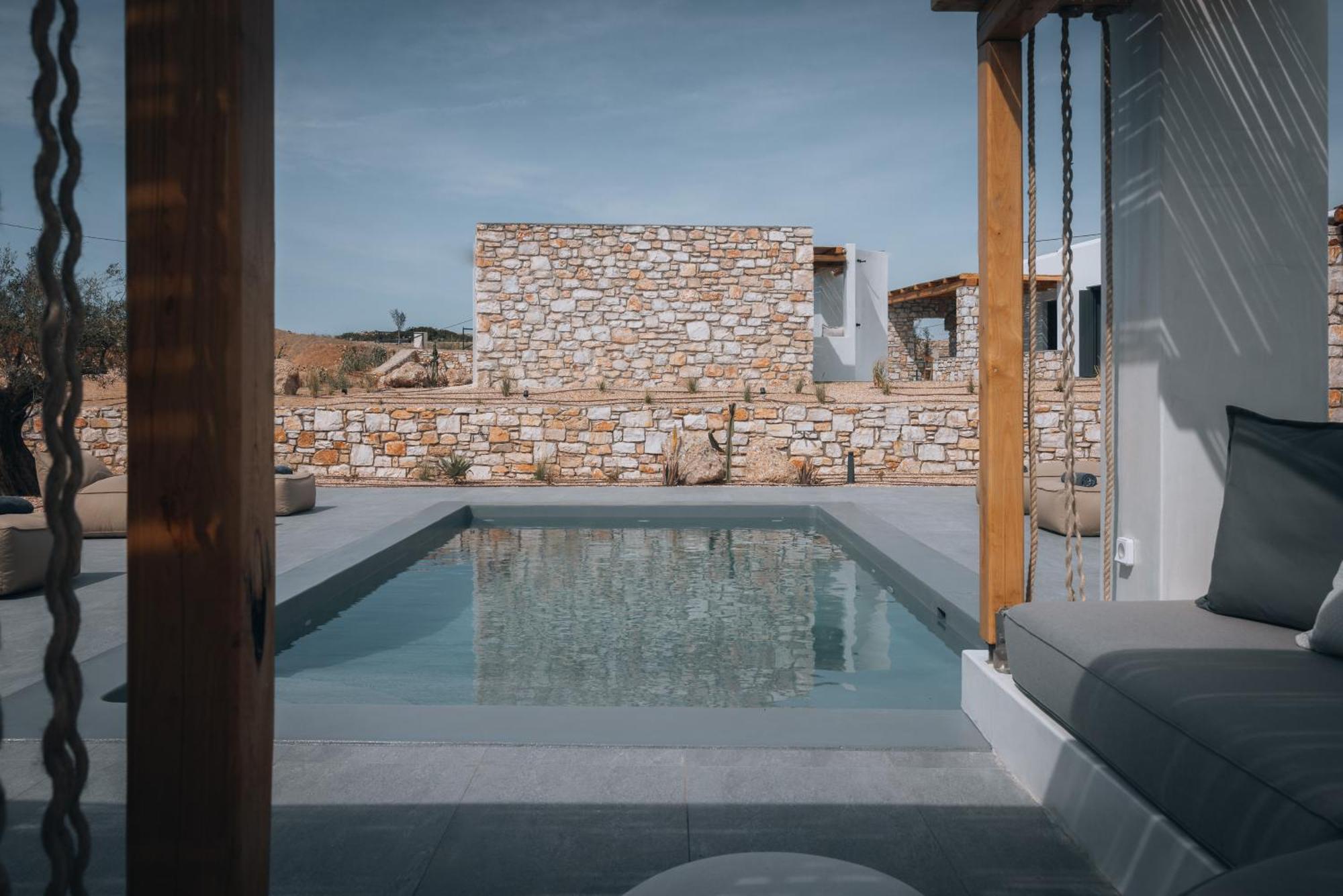 Kosmitis Suites & Villas Náousa Quarto foto